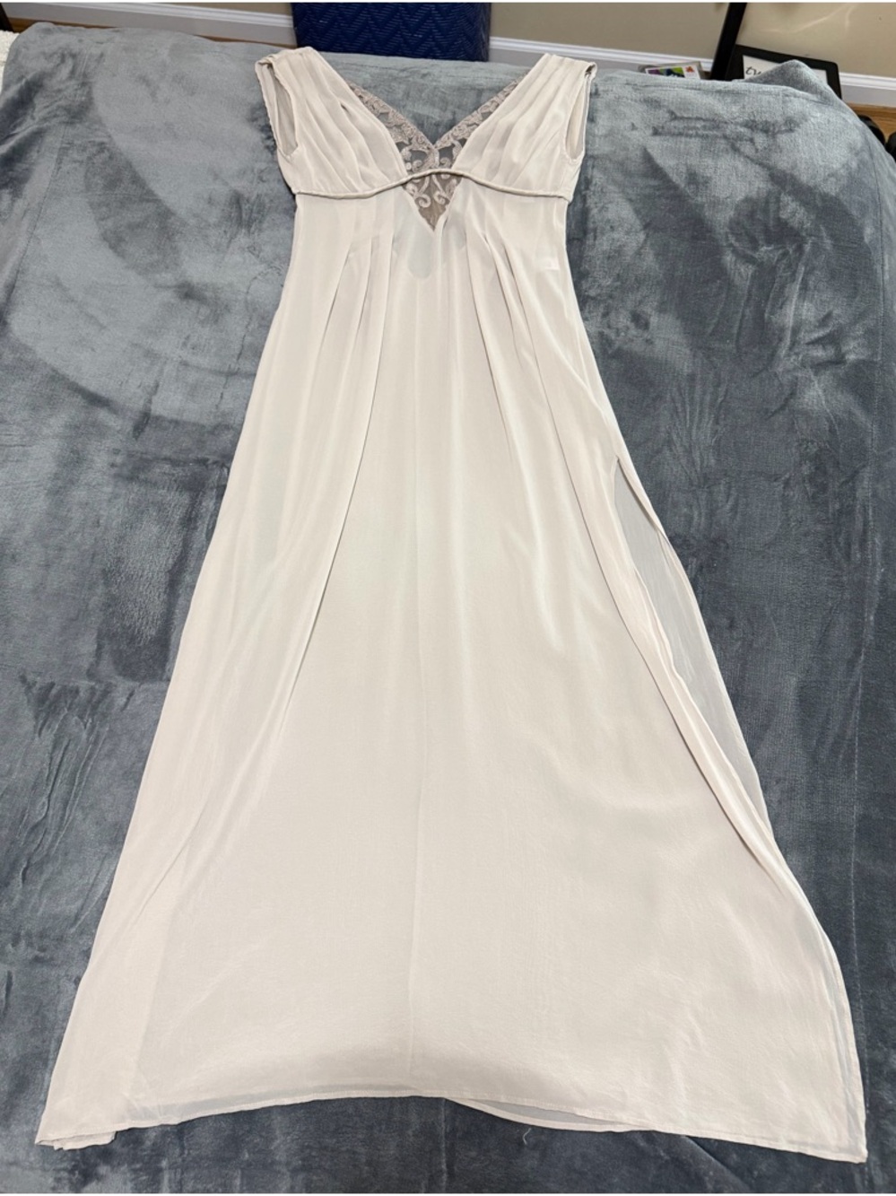 La Perla Ecru Silk Lace Detailed Nightgown | Stunning